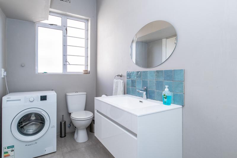 1 Bedroom Property for Sale in Gardens Western Cape